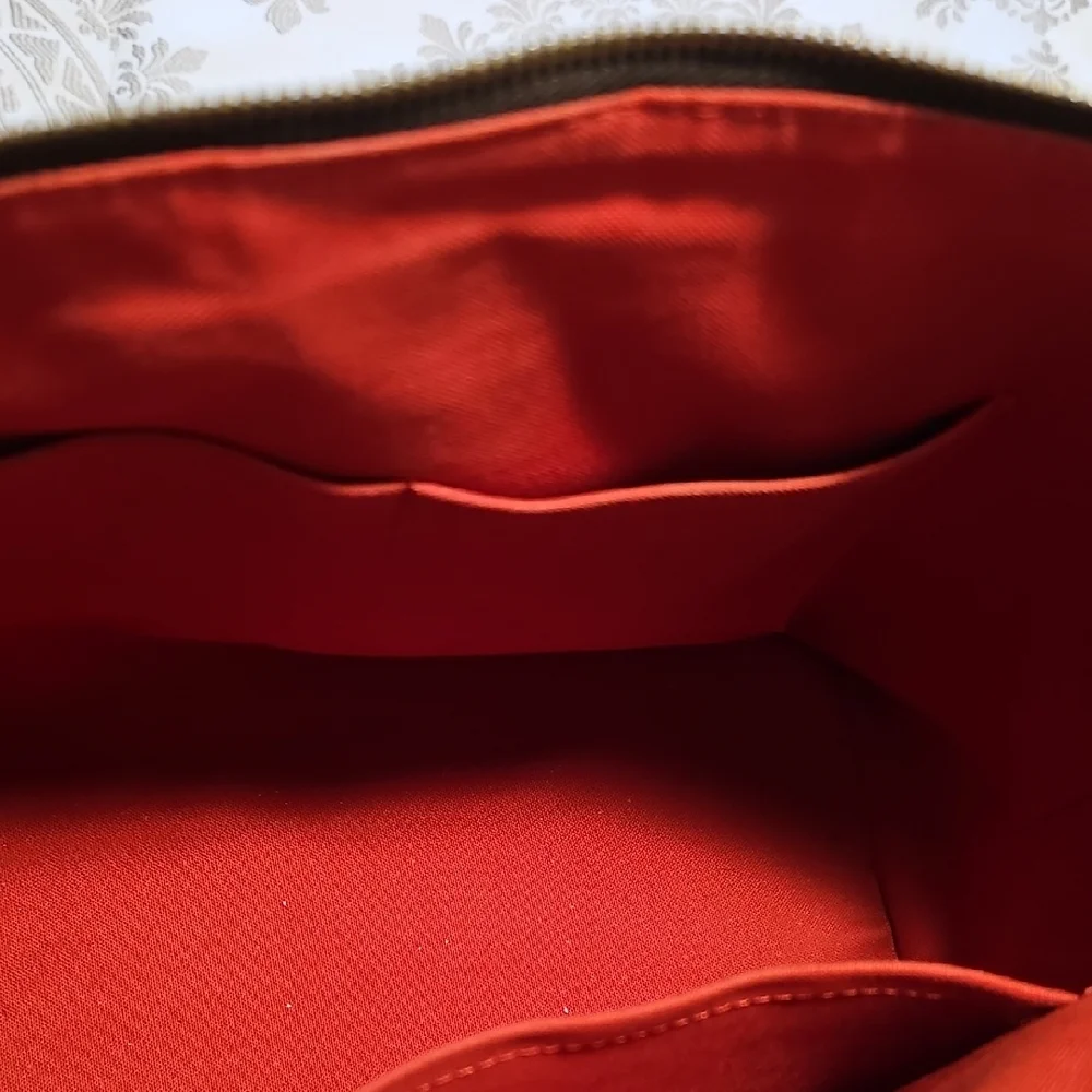 Authentic Louis Vuitton Siena GM Tote - Picture 6 of 9